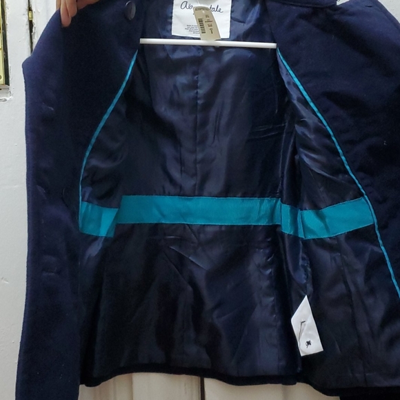 Coat - Picture 5 of 5